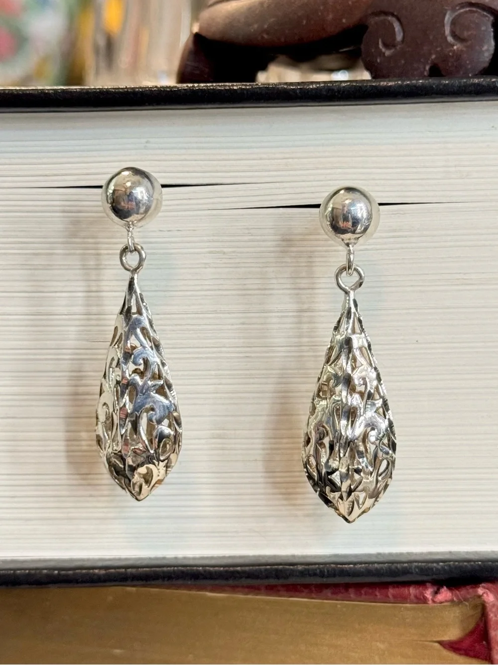 Vintage Sterling Silver Puffed Filigree Teardrop Earrings GI 925